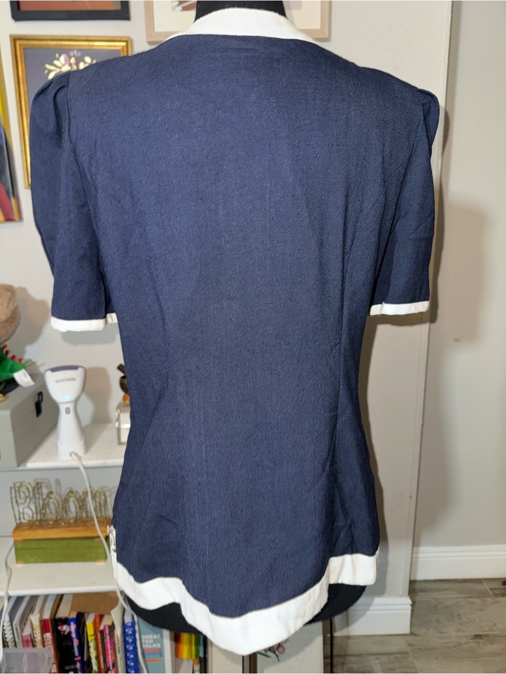 Vintage Navy and Cream Lace-Trim Short Sleeve Top - Picture 2 of 2